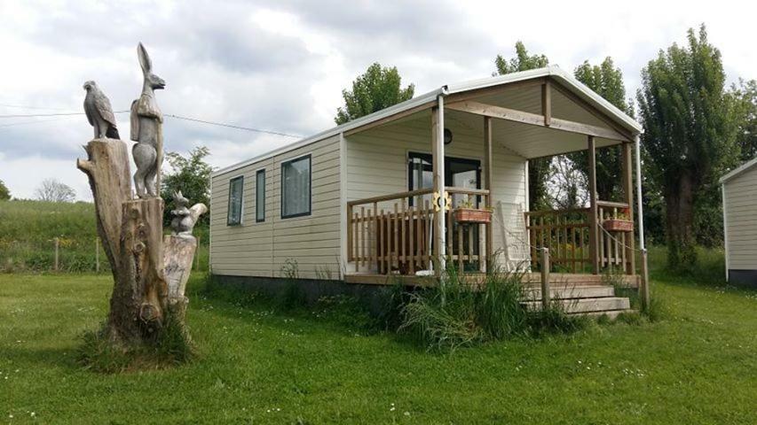 Camping Les Tournesols Sillé-le-Guillaume المظهر الخارجي الصورة