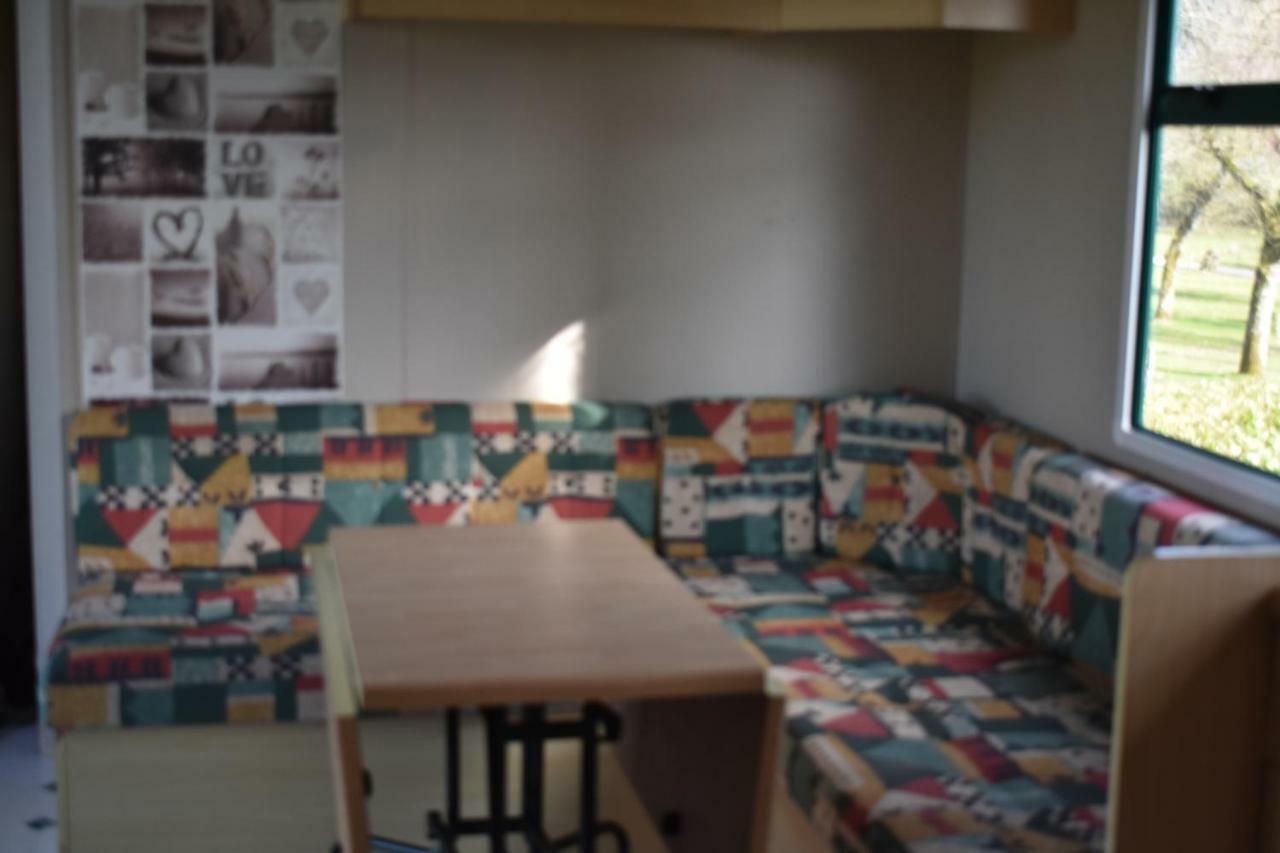 Camping Les Tournesols Sillé-le-Guillaume المظهر الخارجي الصورة